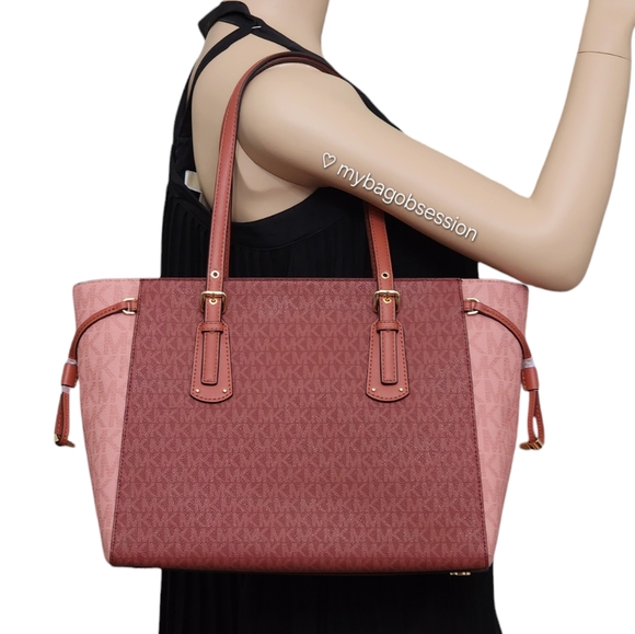 Michael Kors Voyager Logo Medium Tote Bag - Picture 3 of 8